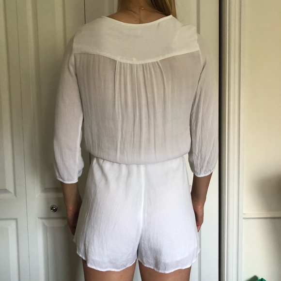 White romper - Picture 3 of 3
